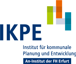 Logo mit Schiftzug "IKPE Institut für kommunale Planung und Entwicklung. An-Institut der FH Erfurt"